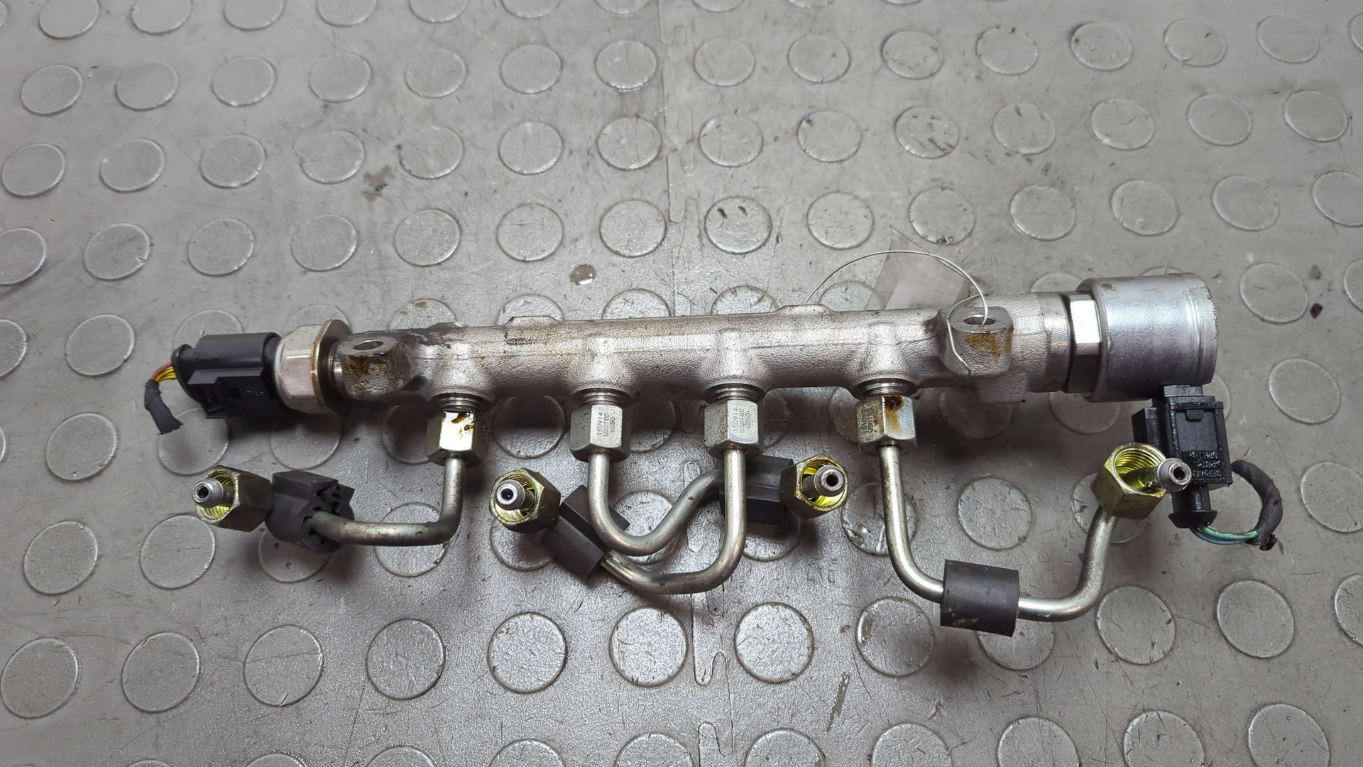 Рейка топливная (рампа)