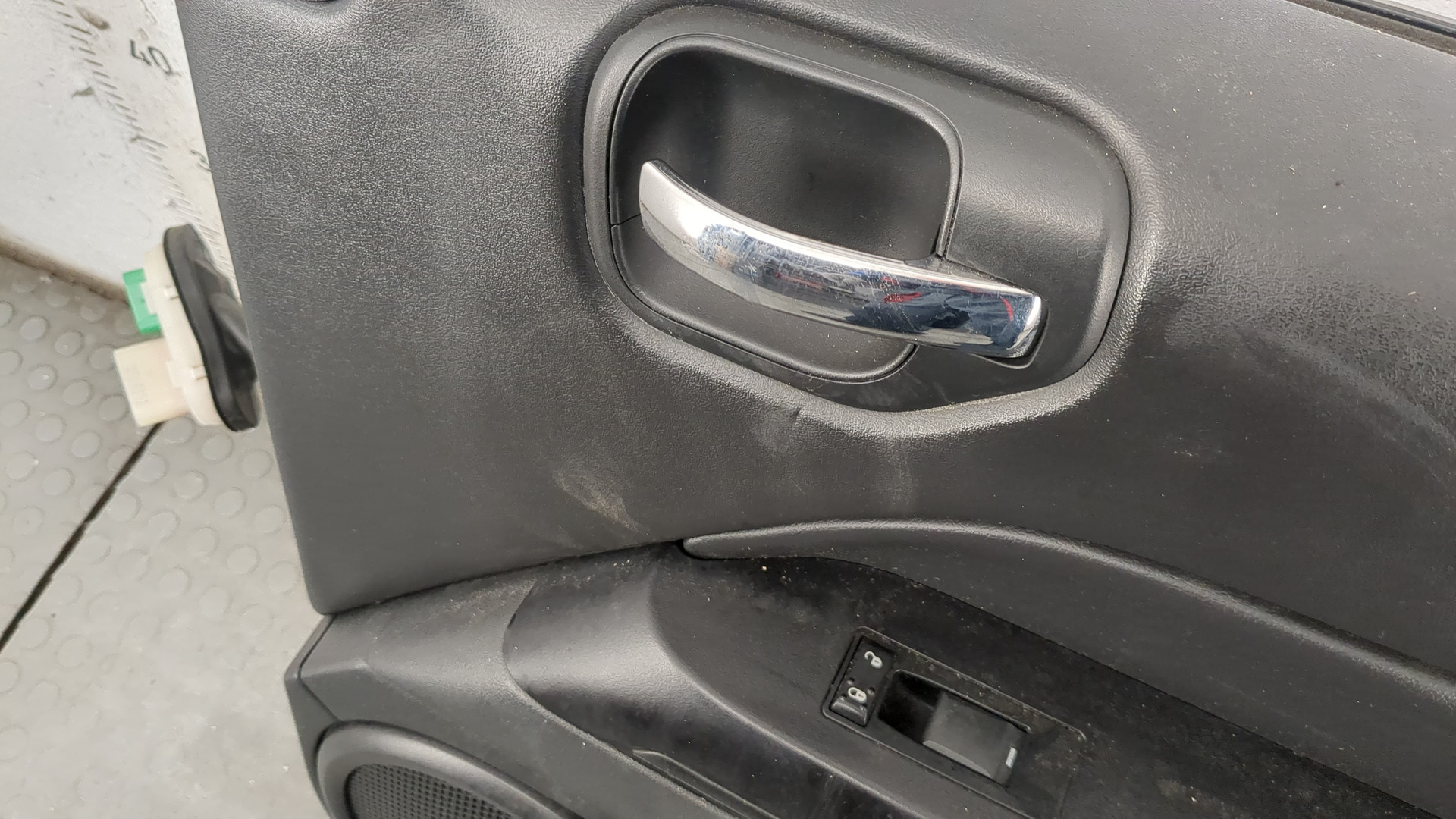 Дверь передняя правая