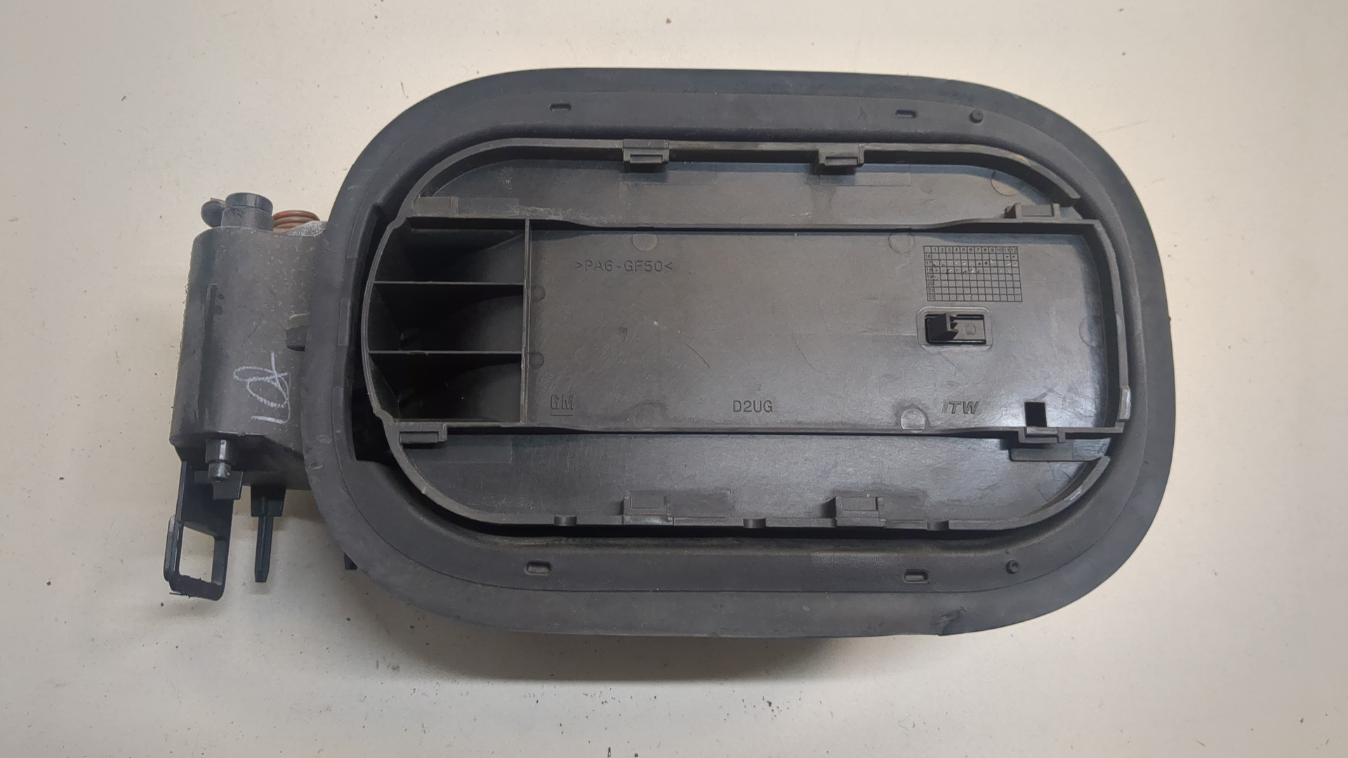 Лючок бензобака