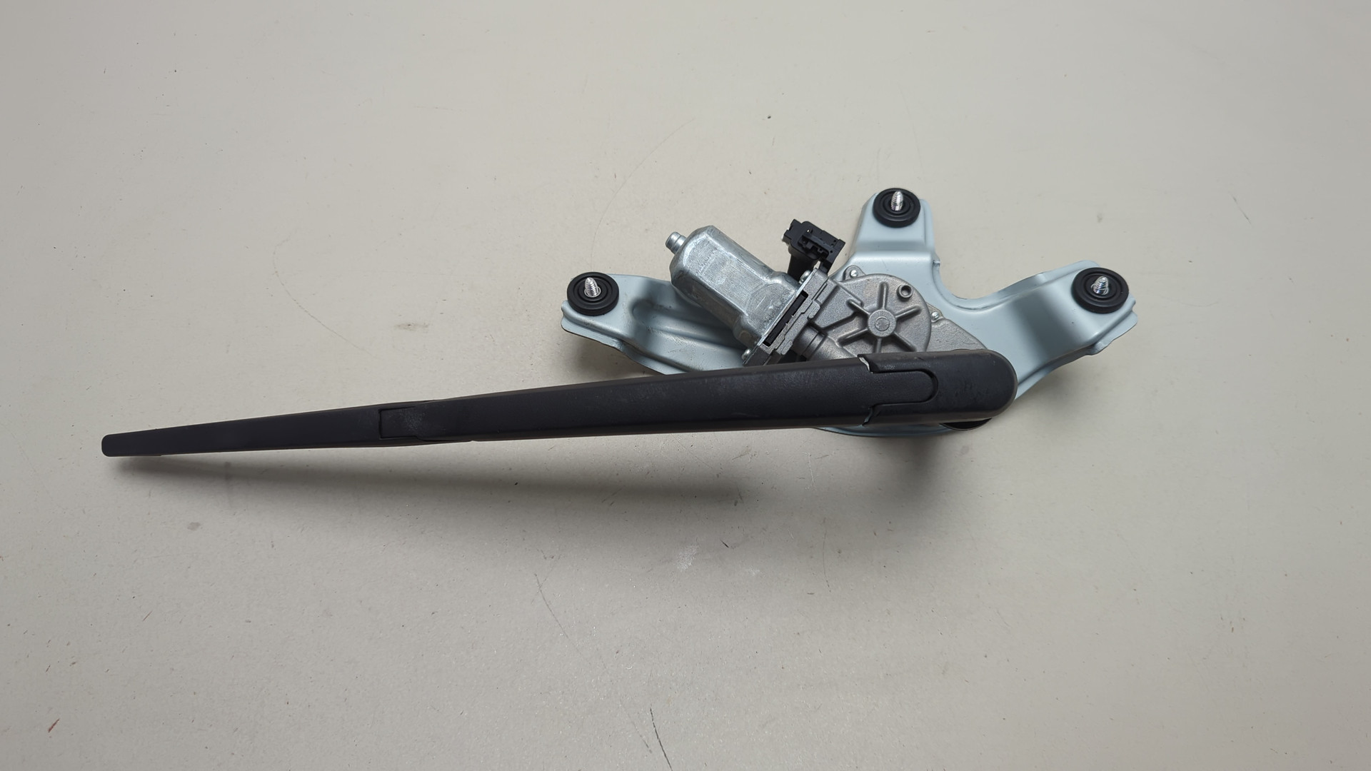 Моторчик стеклоочистителя задний