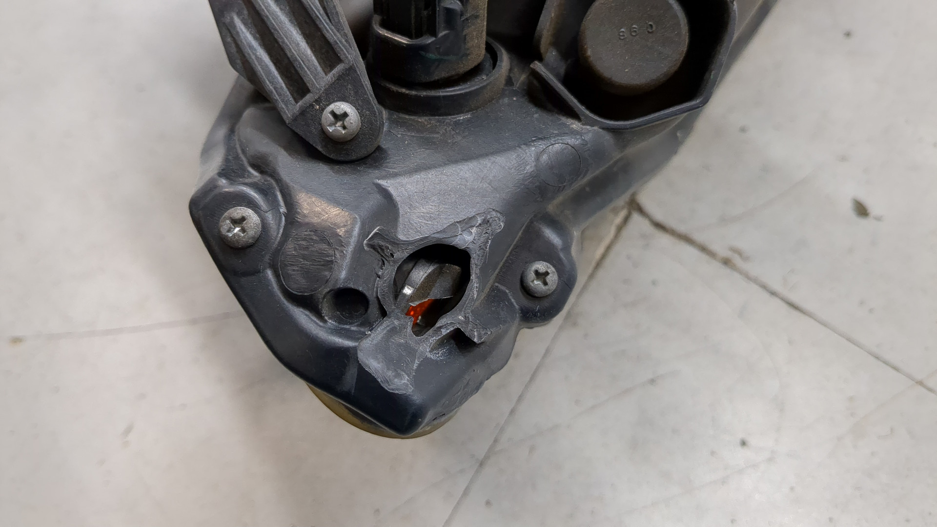 Фара правая