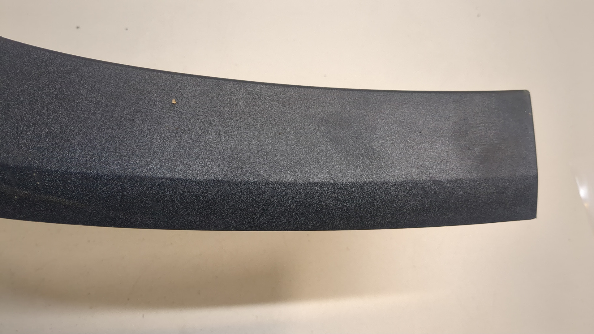 Накладка заднего крыла левого