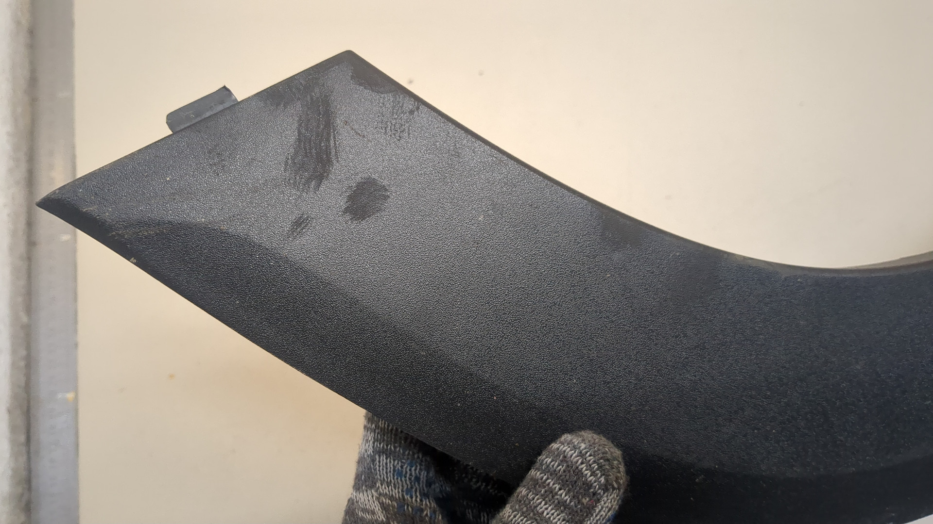 Накладка заднего крыла левого