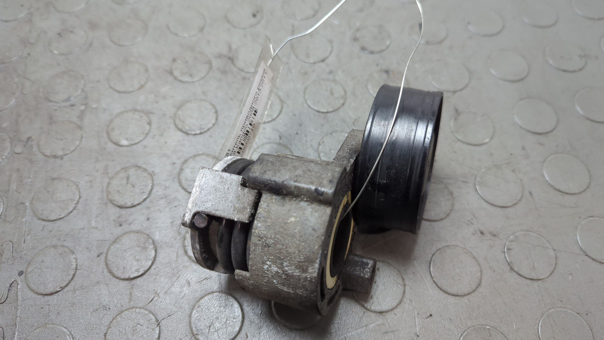 Натяжитель ремня