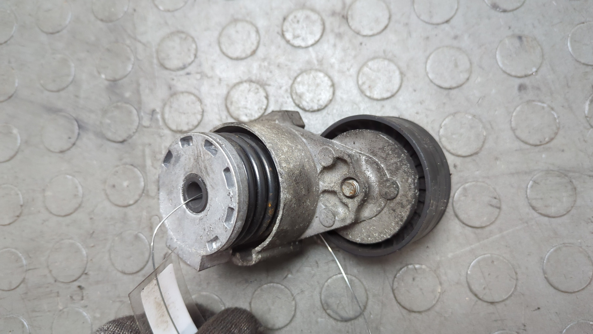 Натяжитель ремня