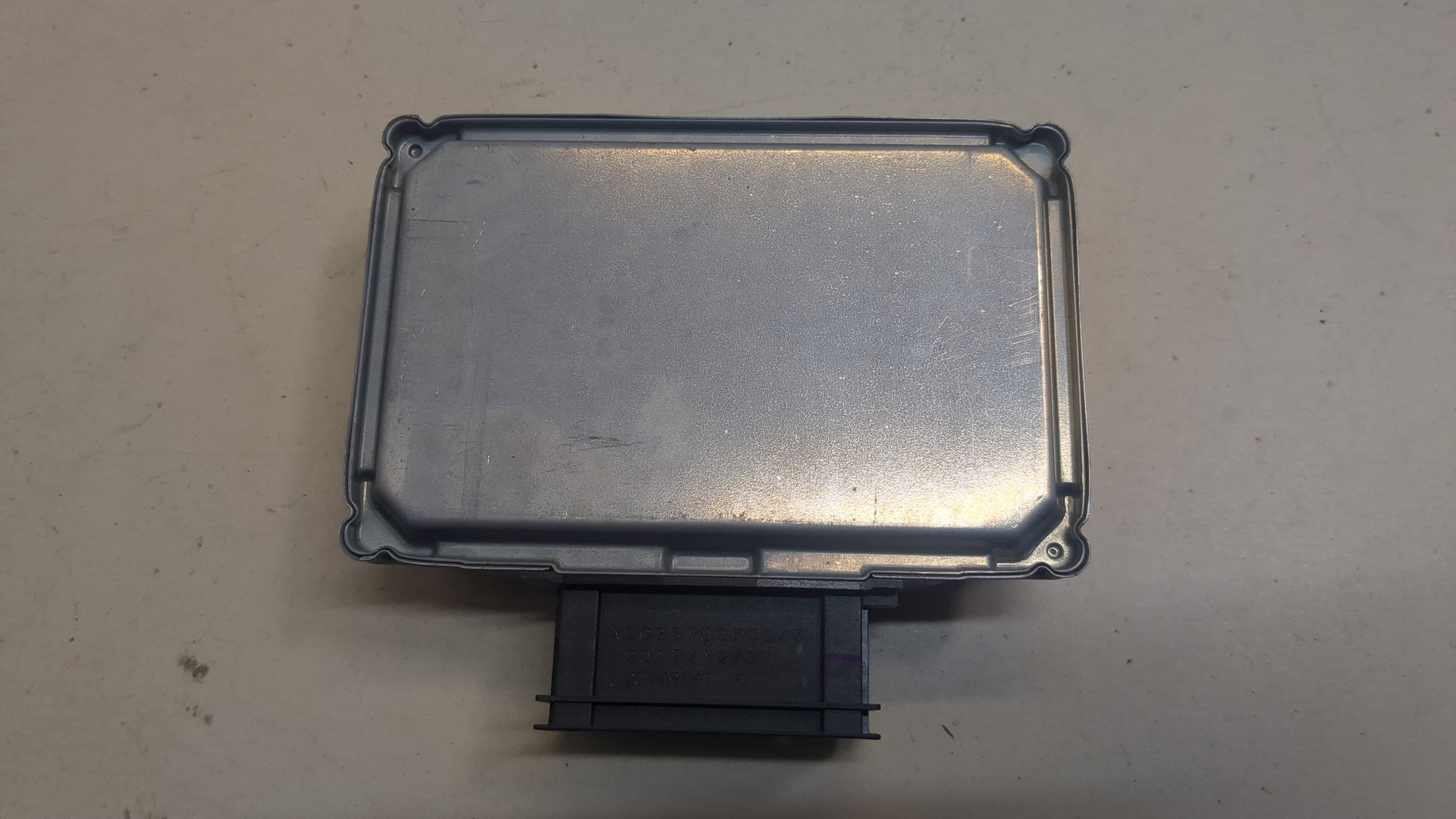 Преобразователь напряжения (адаптер)