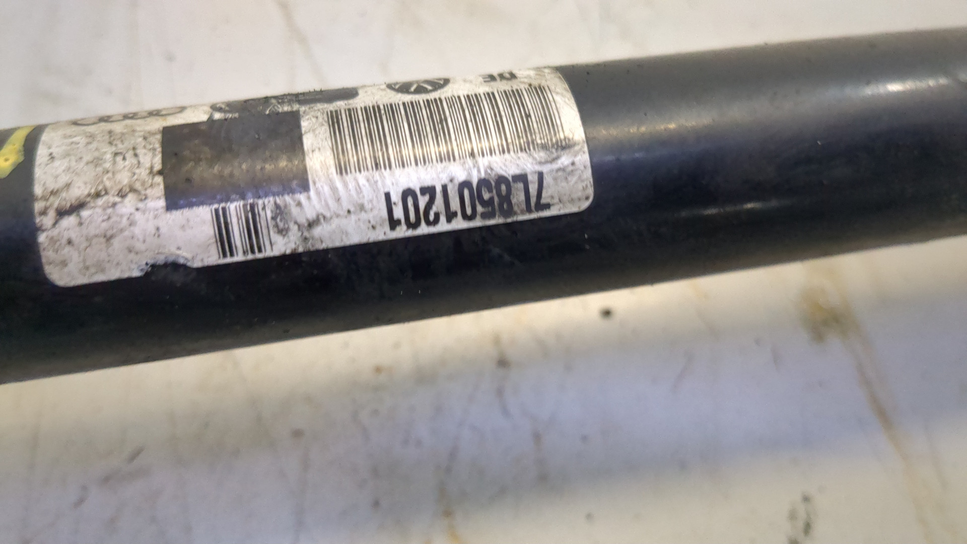 Полуось задняя