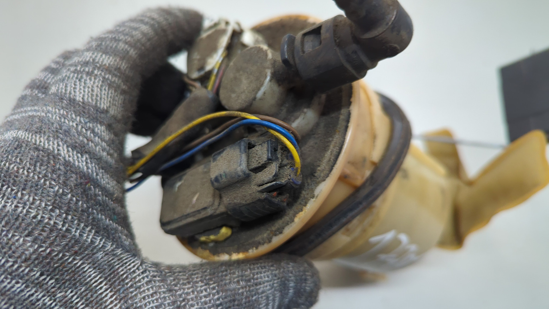 Насос топливный электрический