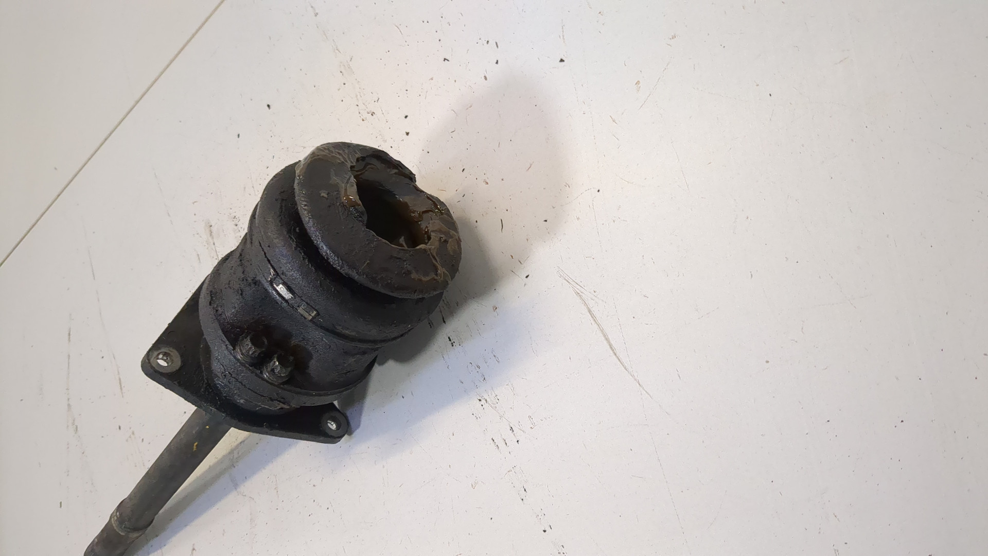 Полуось передняя правая