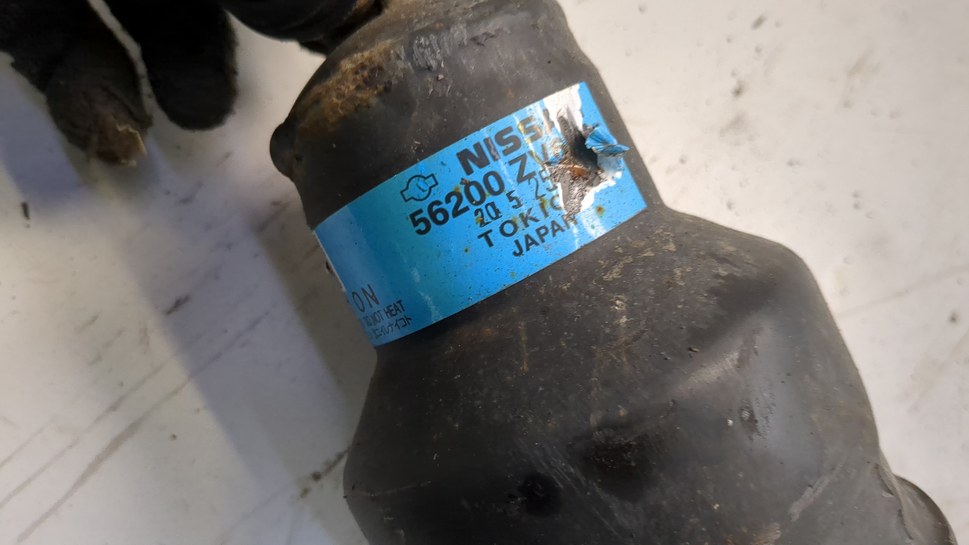 Амортизатор задний (стойка)