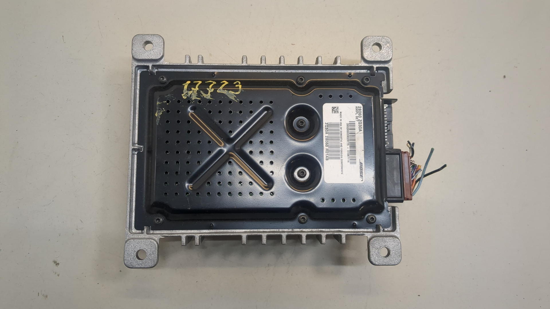 Усилитель акустической системы