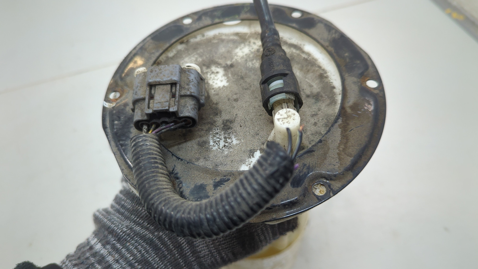 Насос топливный электрический