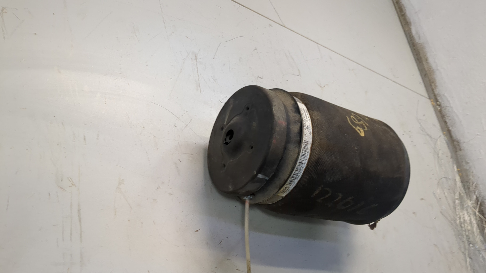 Амортизатор задний (стойка)