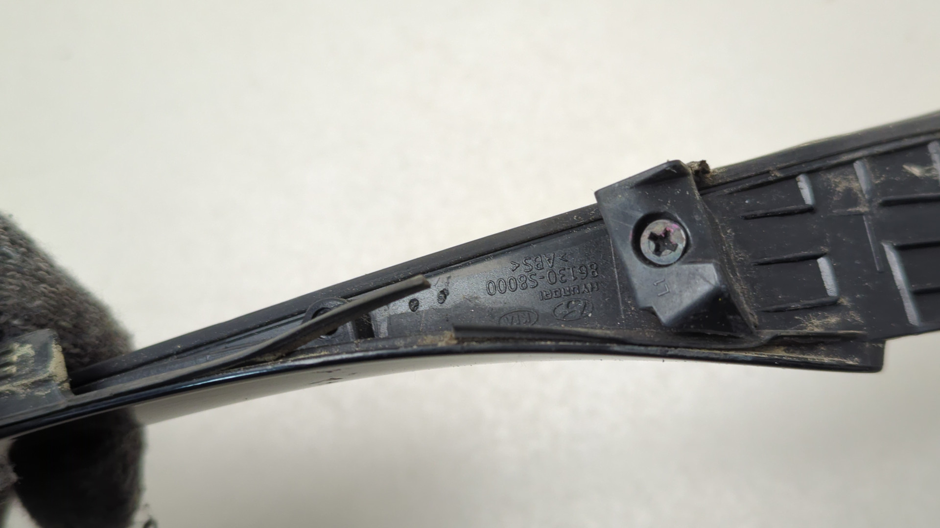 Молдинг лобового стекла