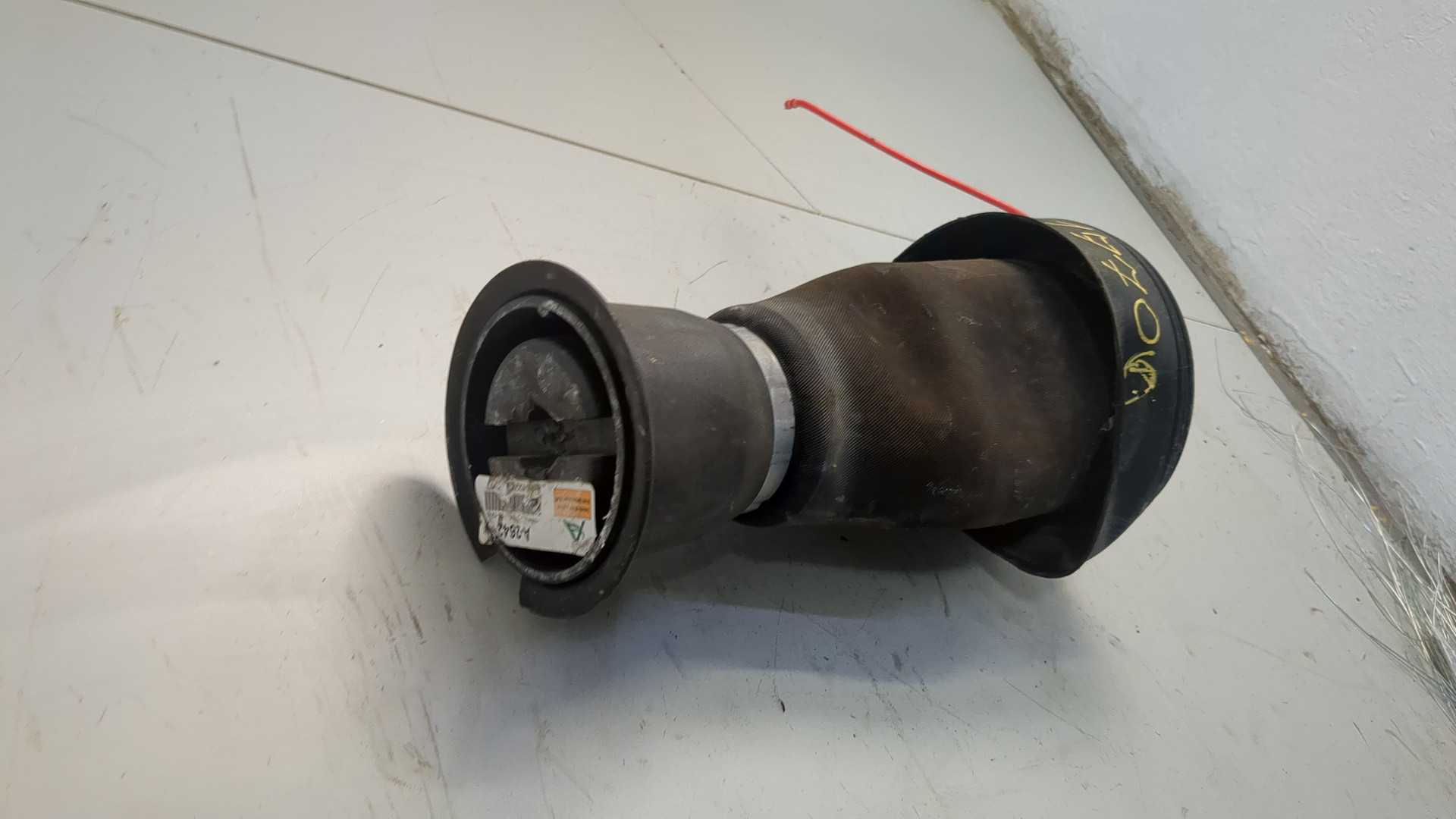 Амортизатор задний (стойка)