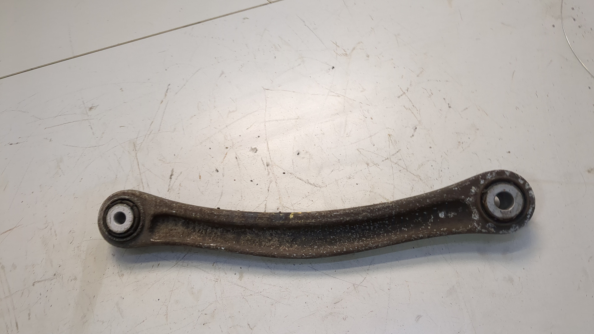 Рычаг задний