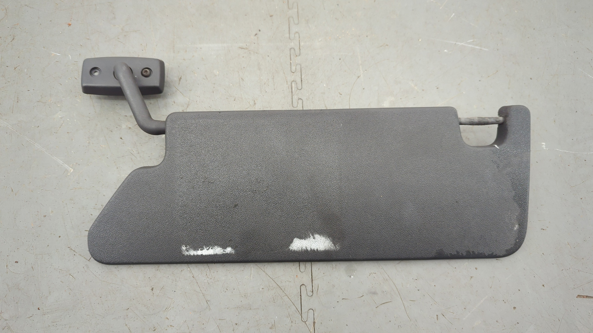 Козырек солнцезащитный