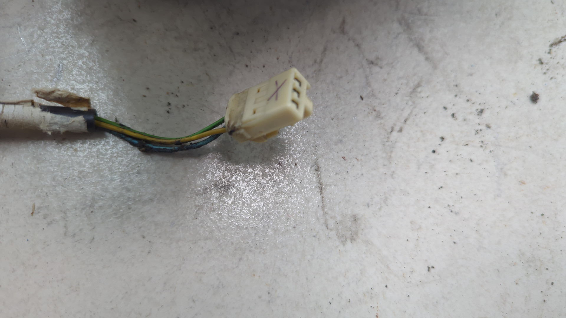 Зеркало левое электрическое