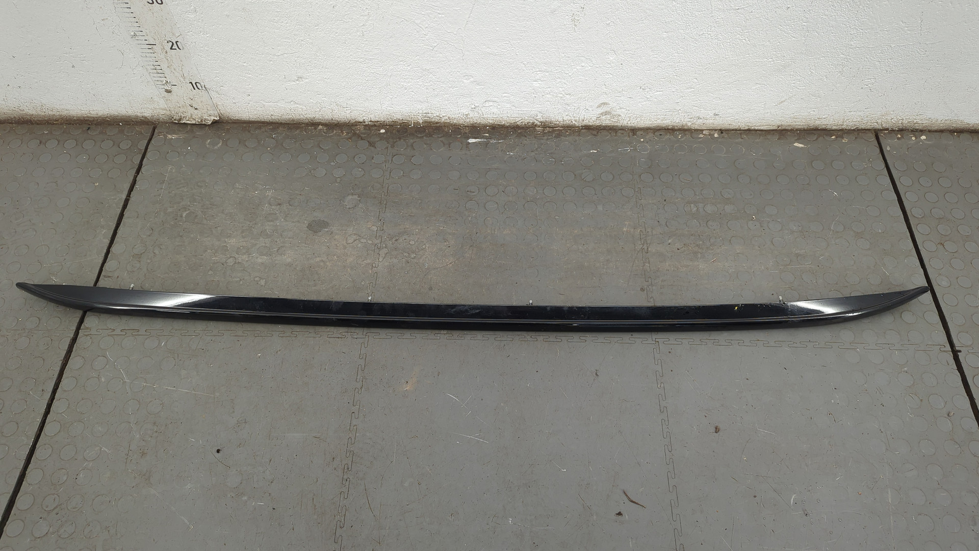 Рейлинг (релинг) левый (планка на крышу)