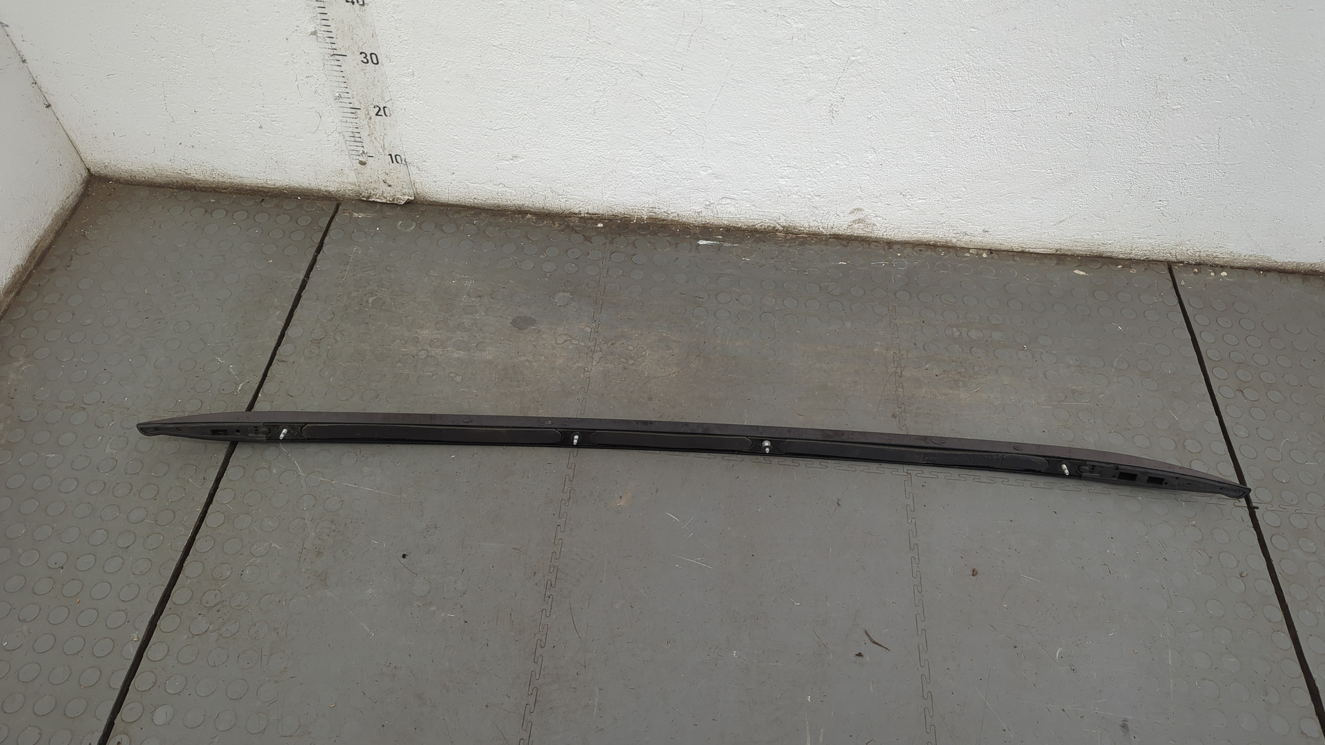 Рейлинг (релинг) левый (планка на крышу)