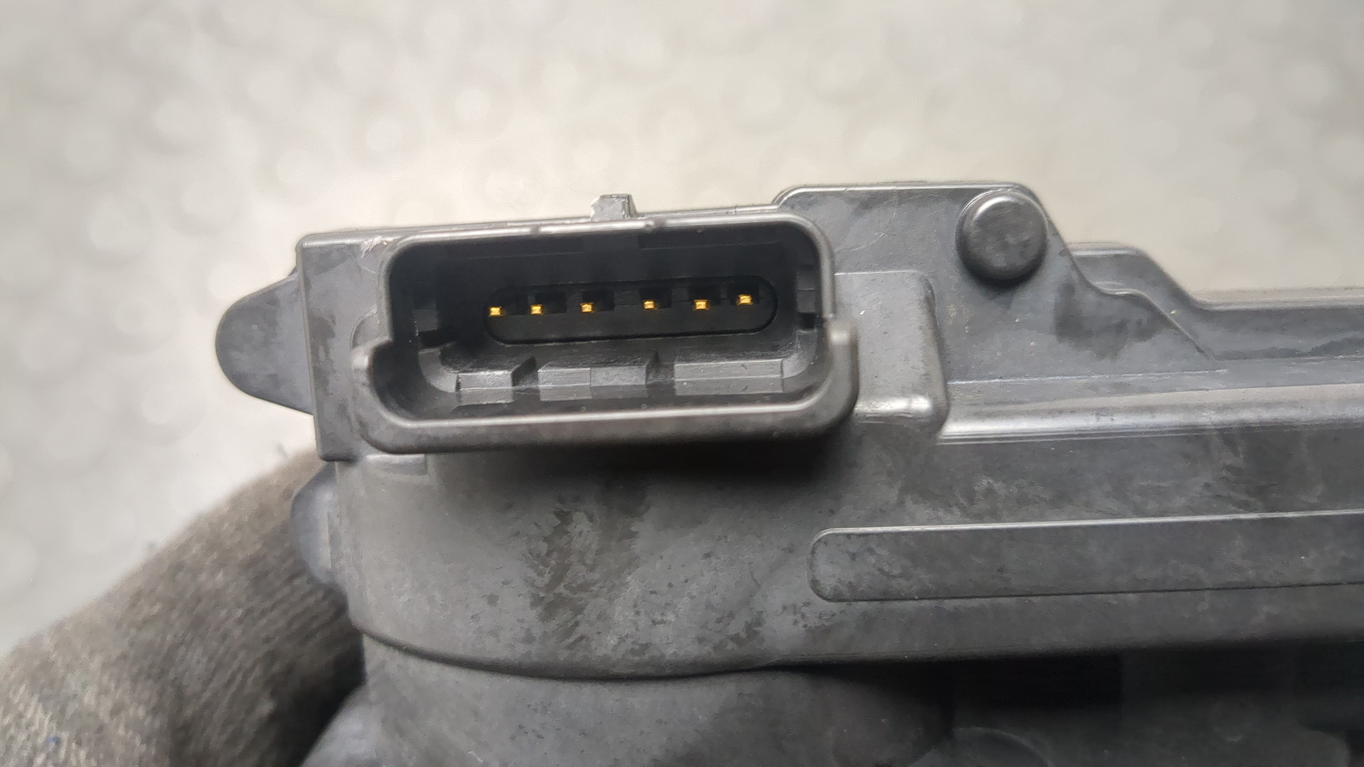 Заслонка дроссельная электрическая