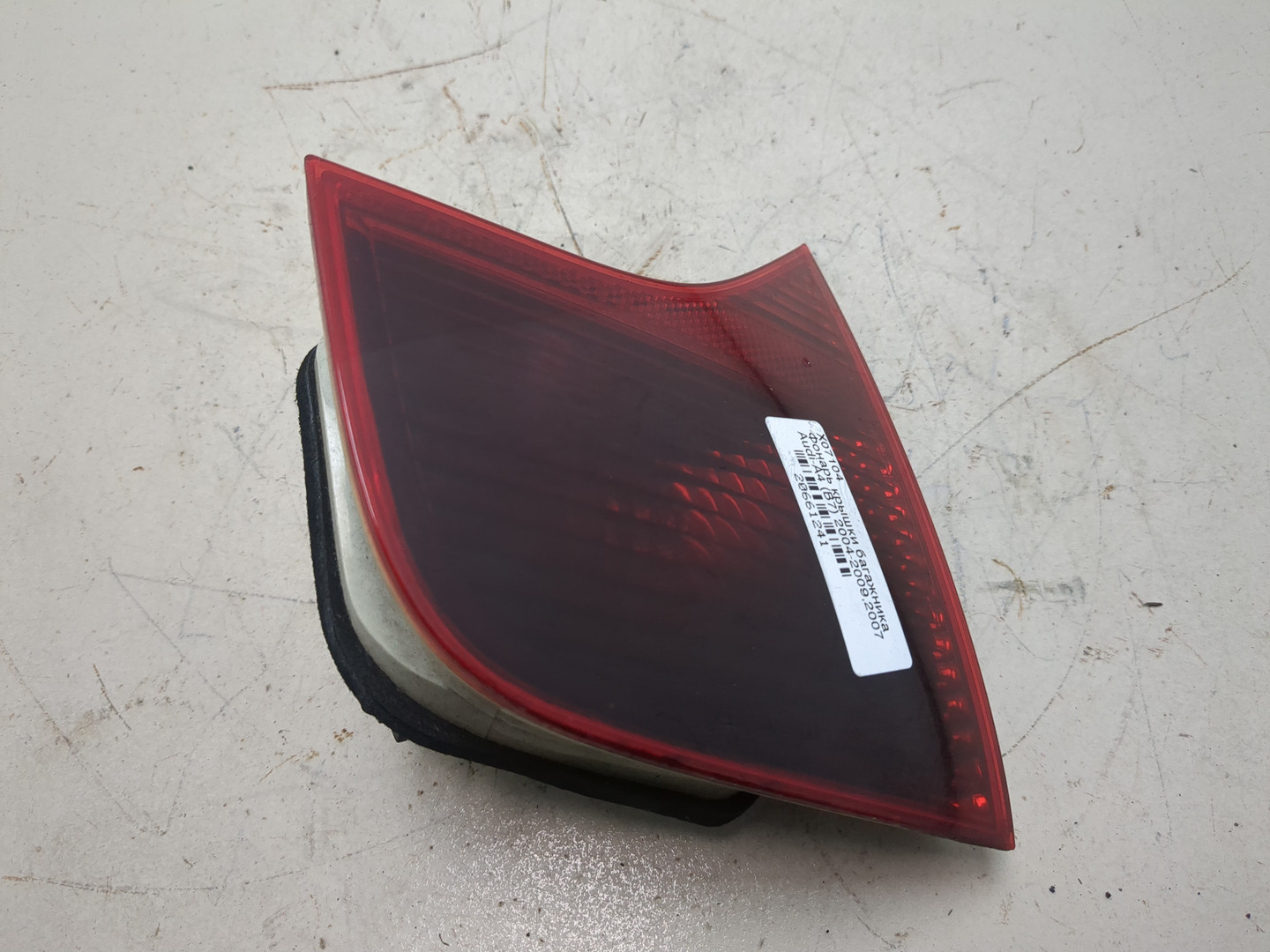 Фонарь задний внутренний правый