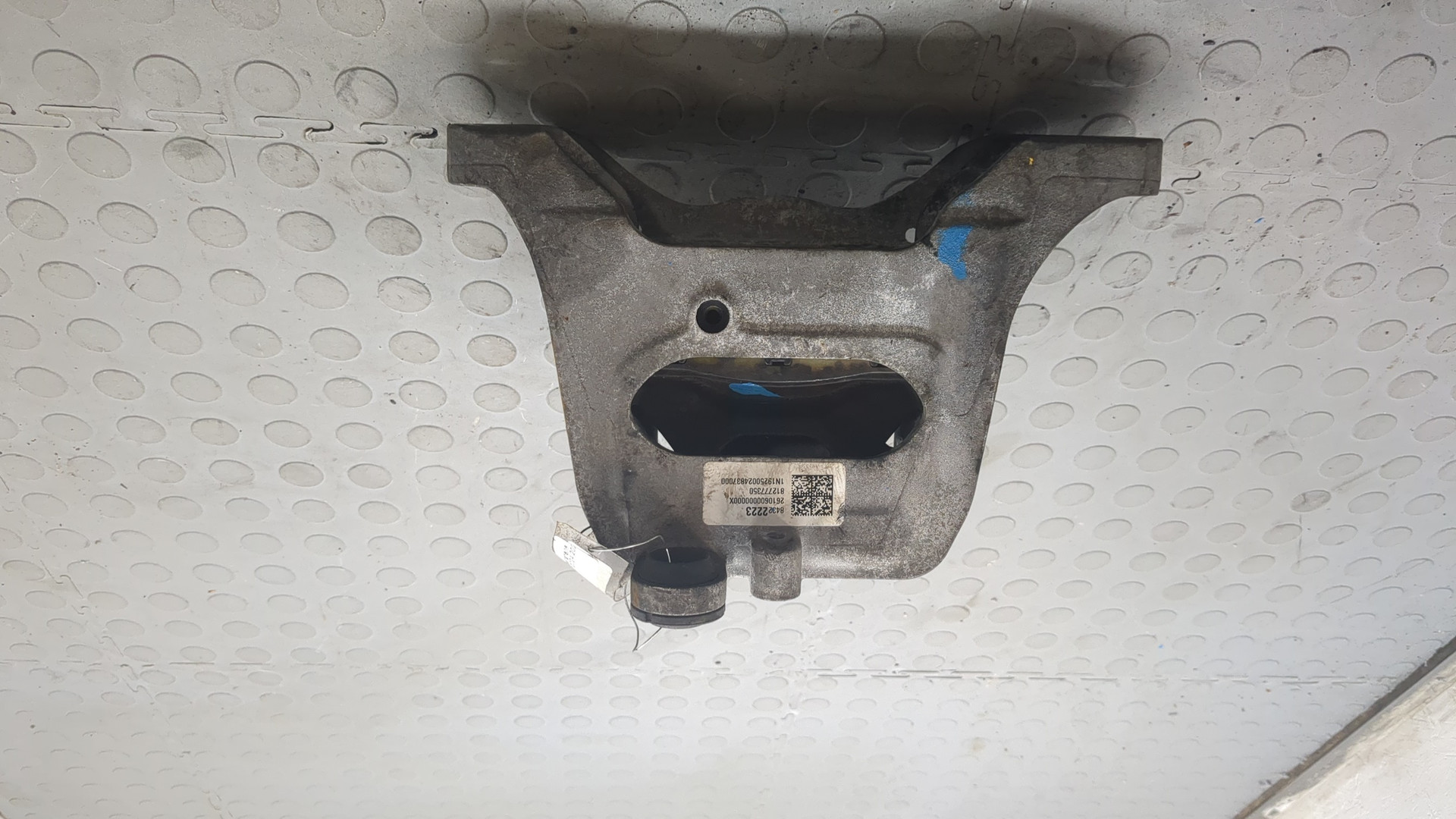 Опора двигателя