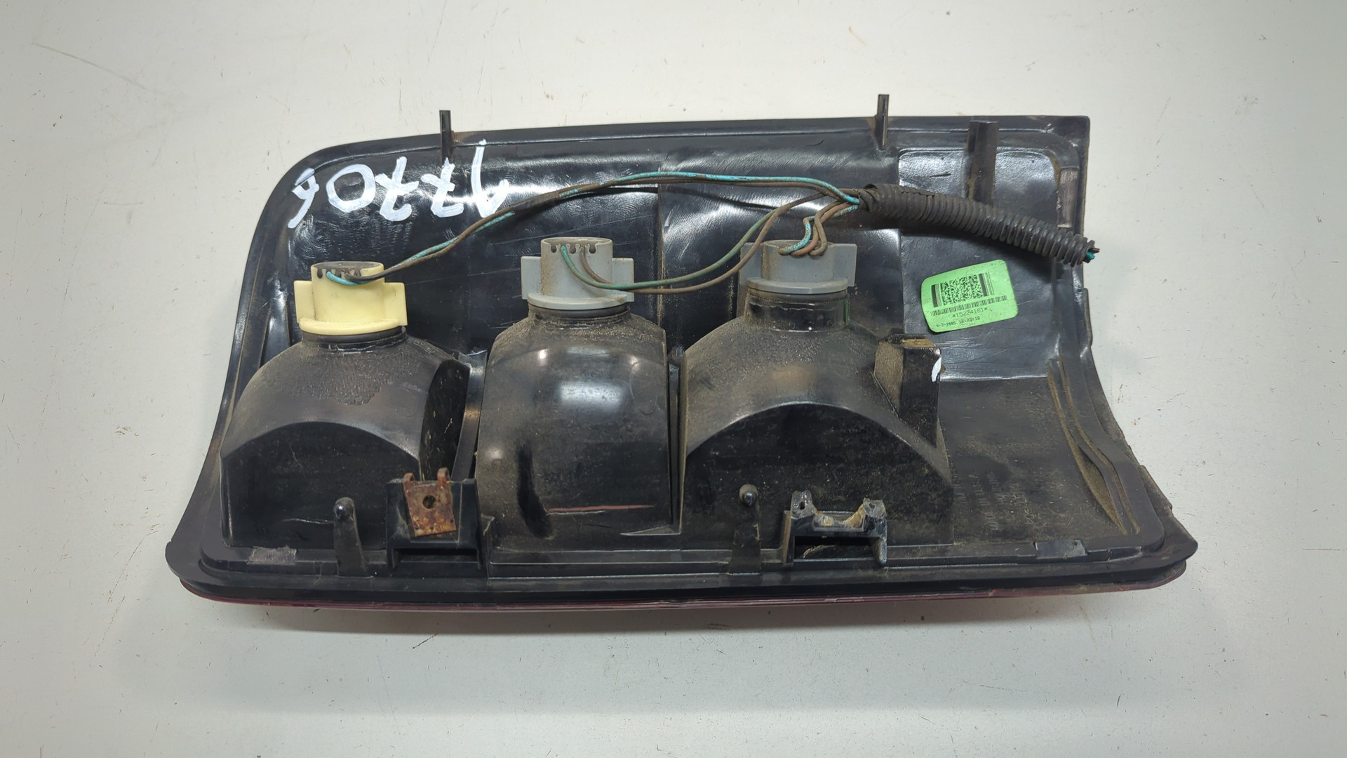 Фонарь задний левый