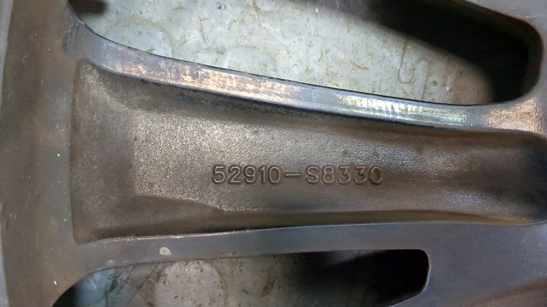 Диск колесный литой легкий сплав