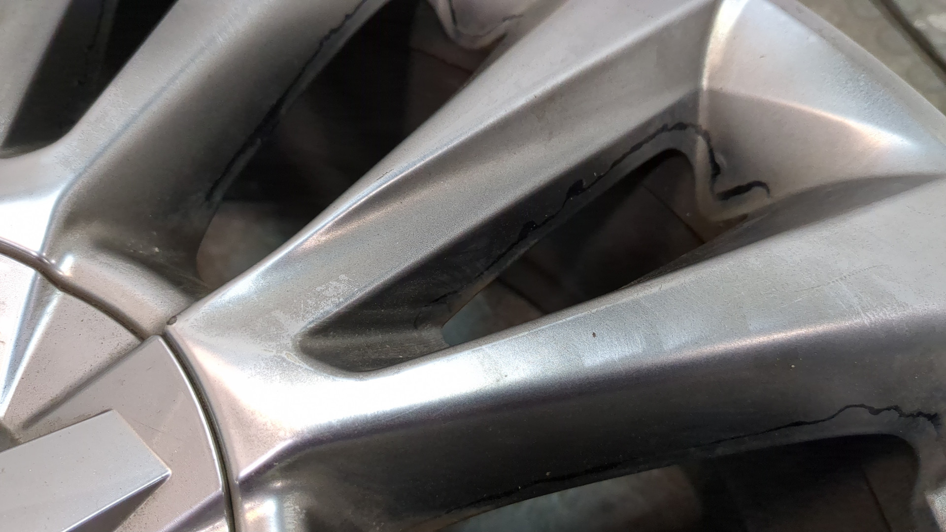 Диск колесный литой легкий сплав