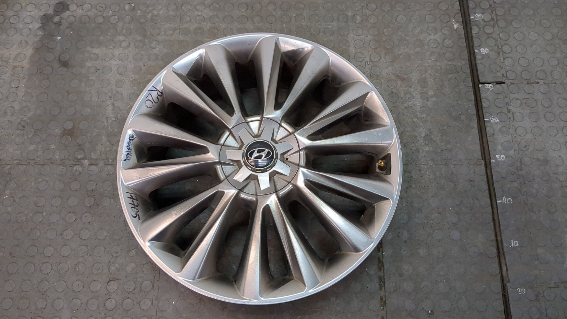 Диск колесный литой легкий сплав