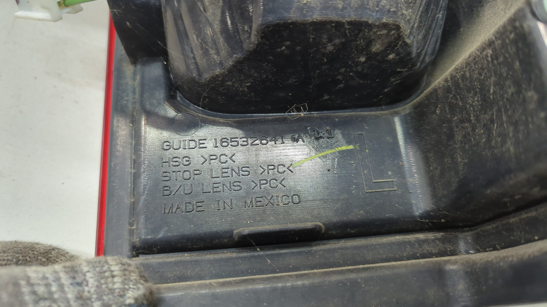 Фонарь задний левый