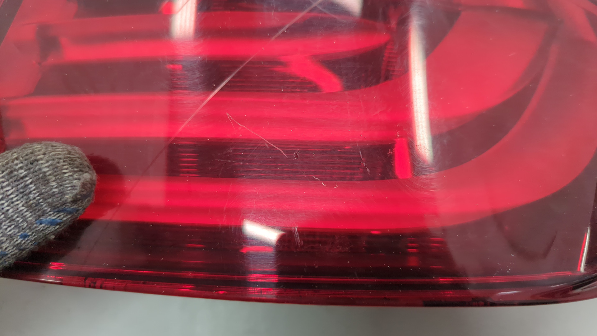 Фонарь задний правый