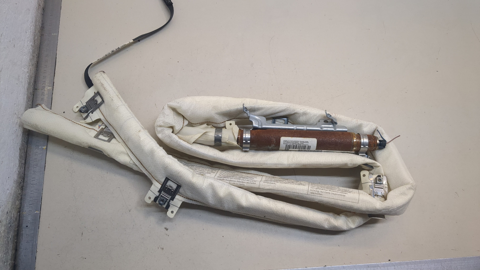 Подушка безопасности боковая (шторка)