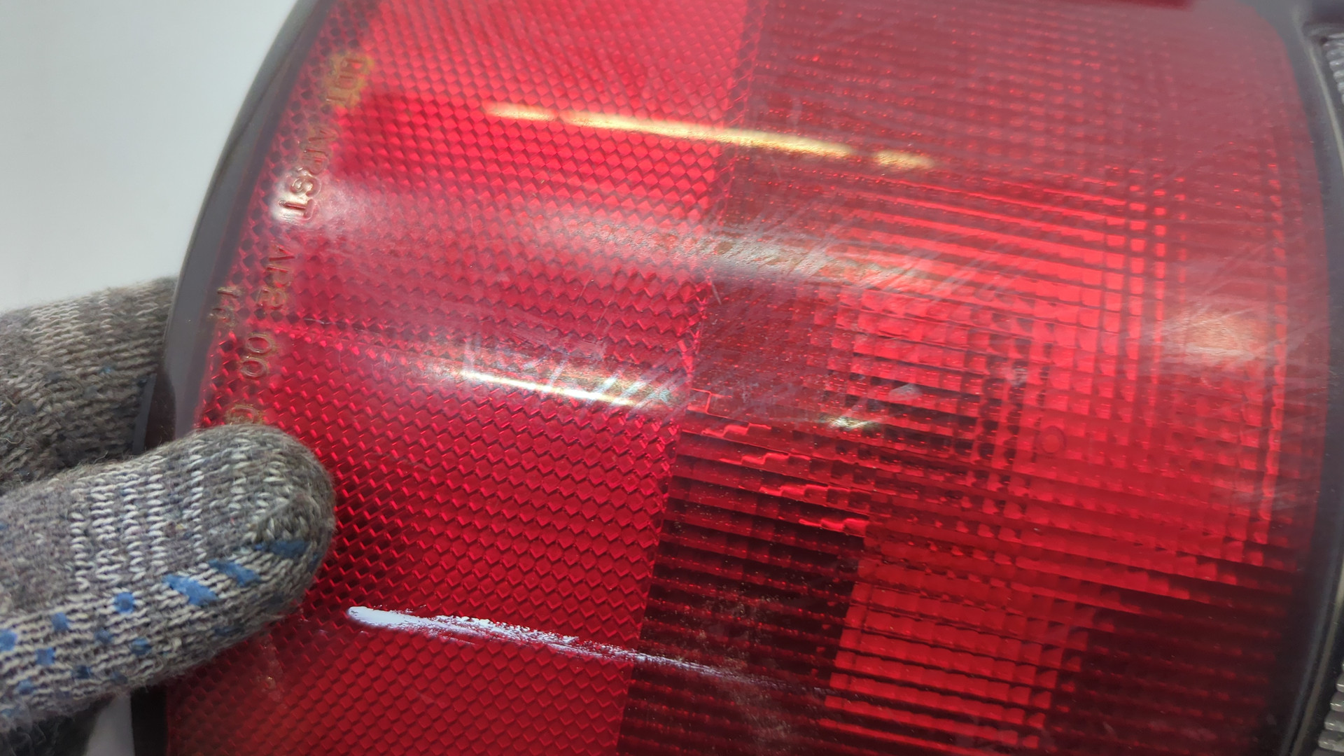 Фонарь задний правый