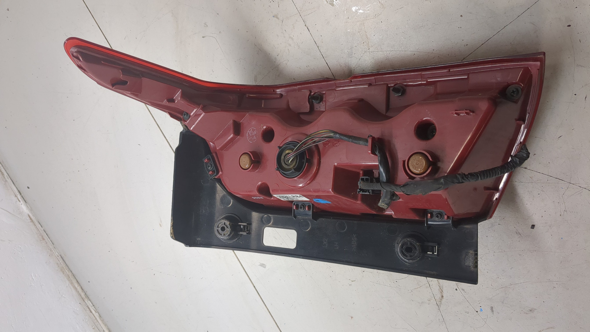 Фонарь задний левый