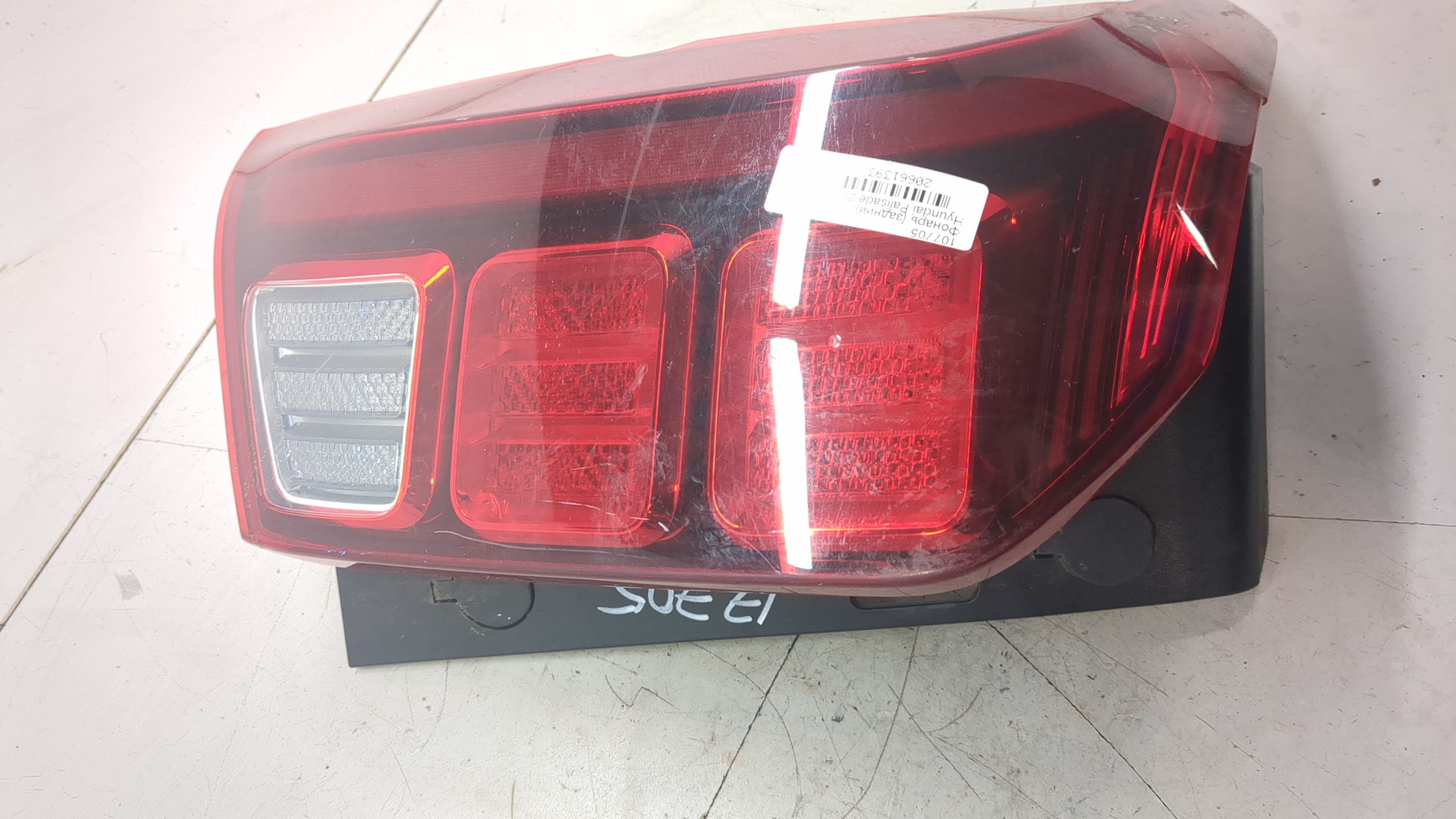 Фонарь задний левый