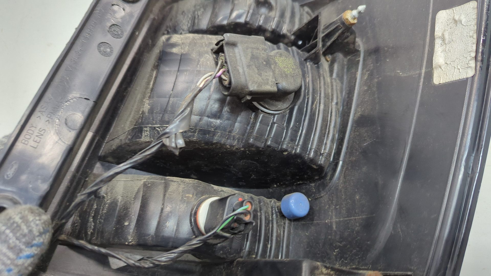 Фонарь задний левый