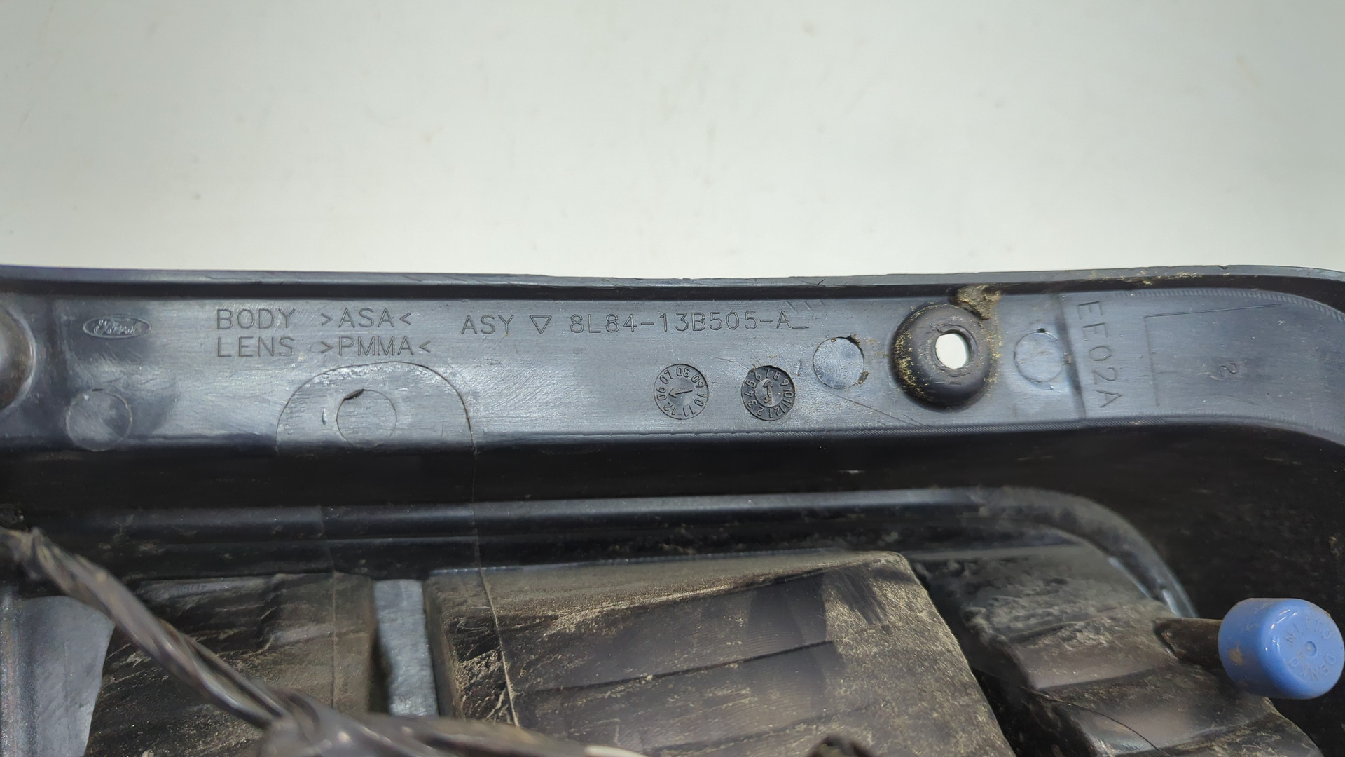 Фонарь задний левый