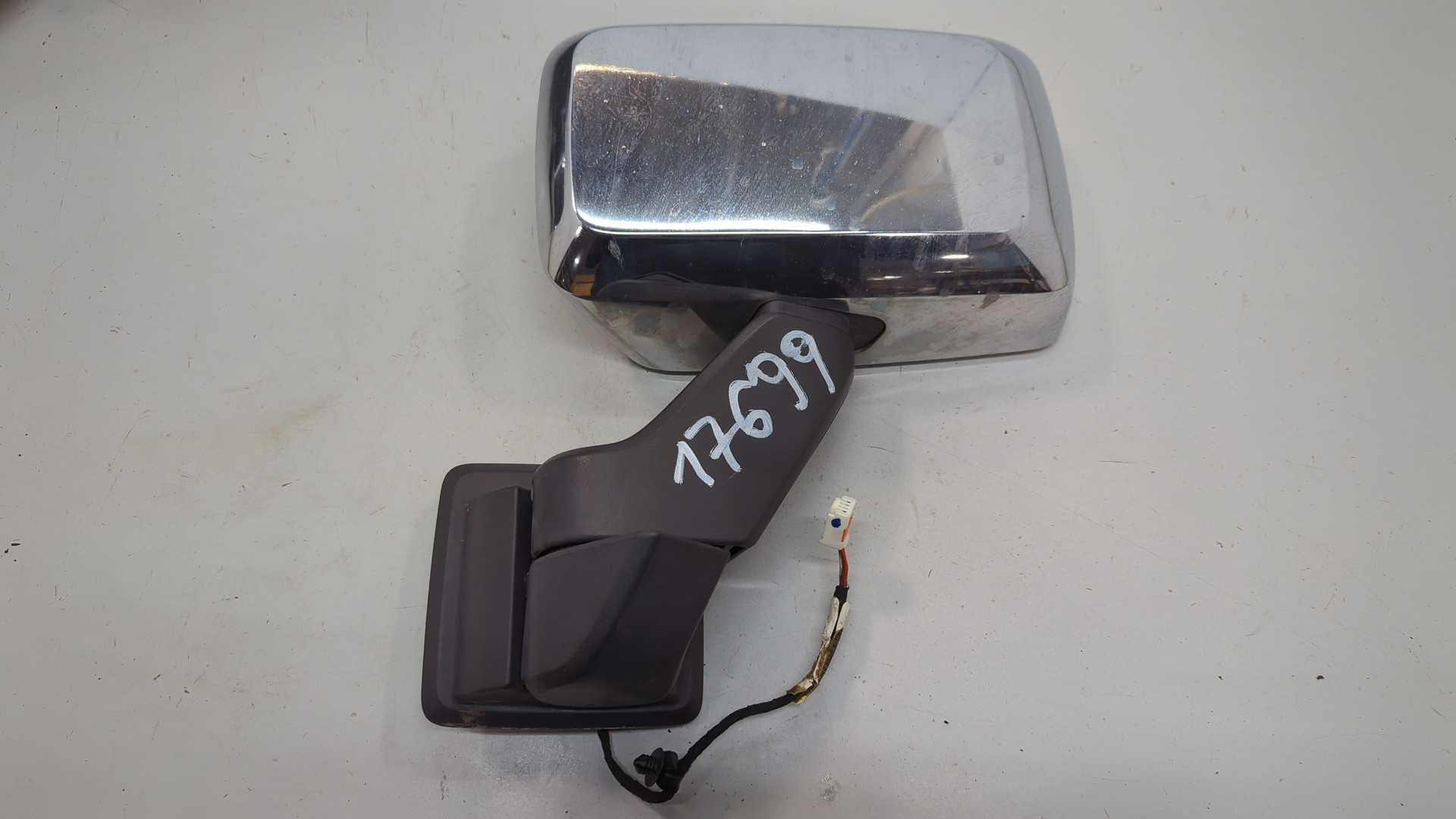 Зеркало левое электрическое