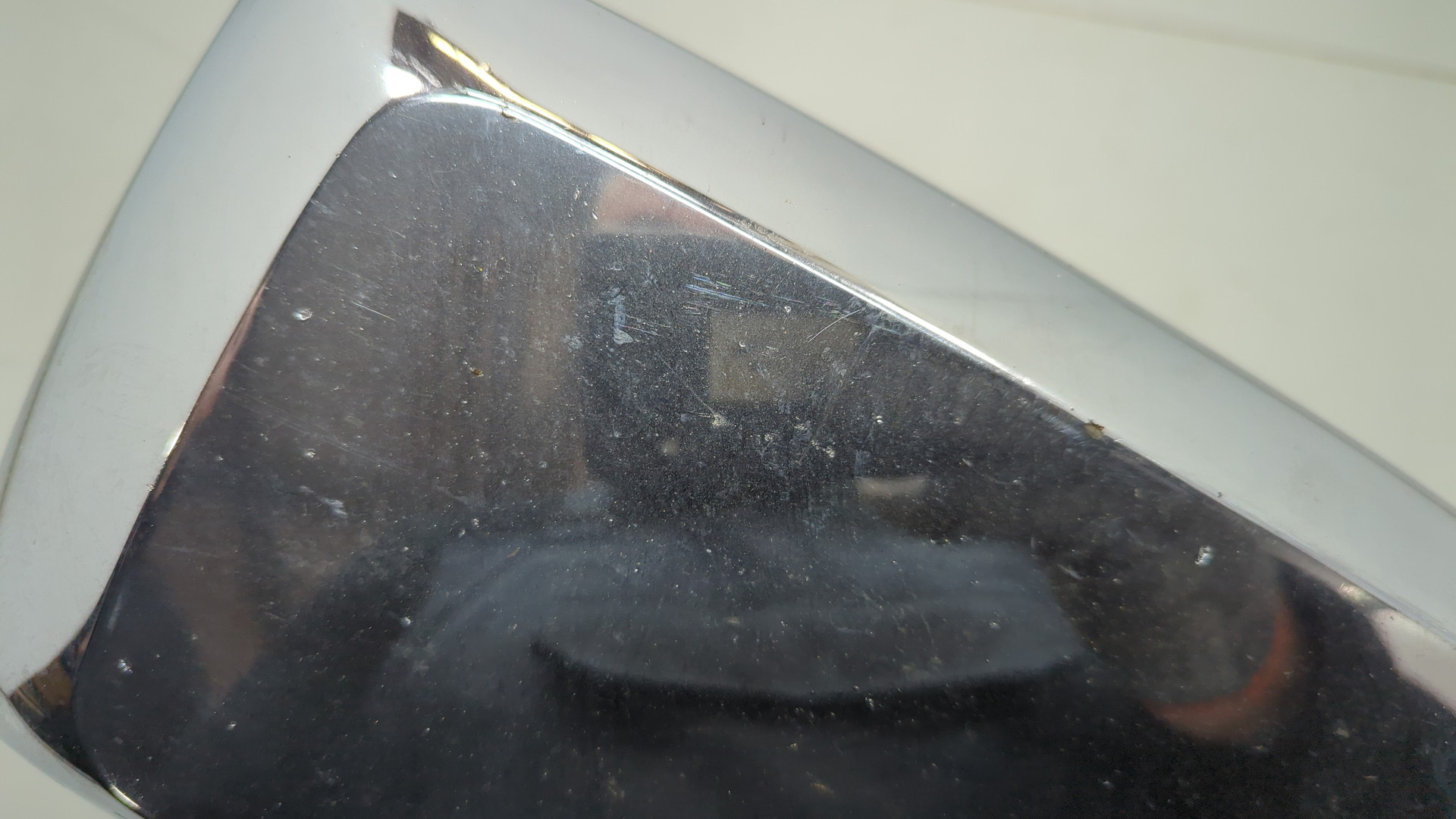 Зеркало правое электрическое