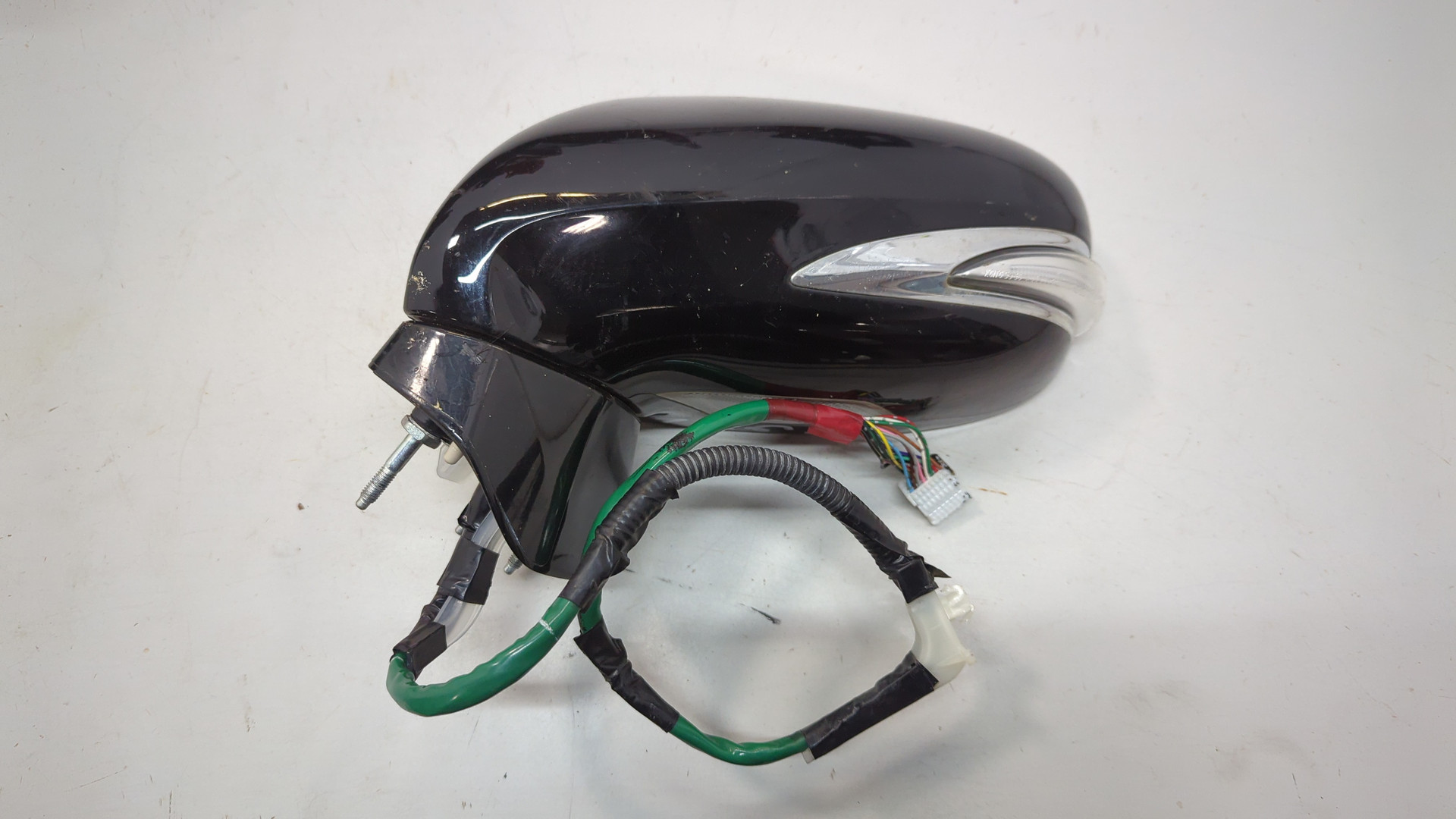 Зеркало левое электрическое