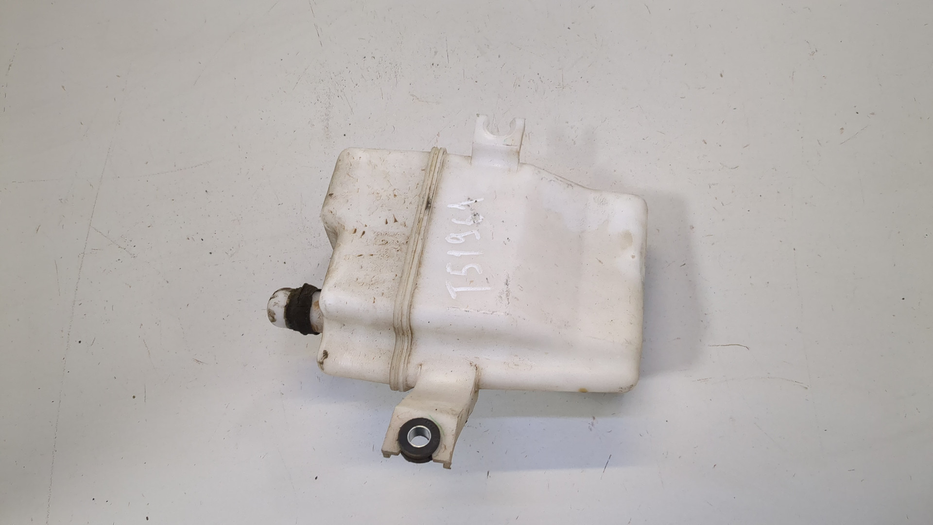 Бачок омывателя лобового стекла