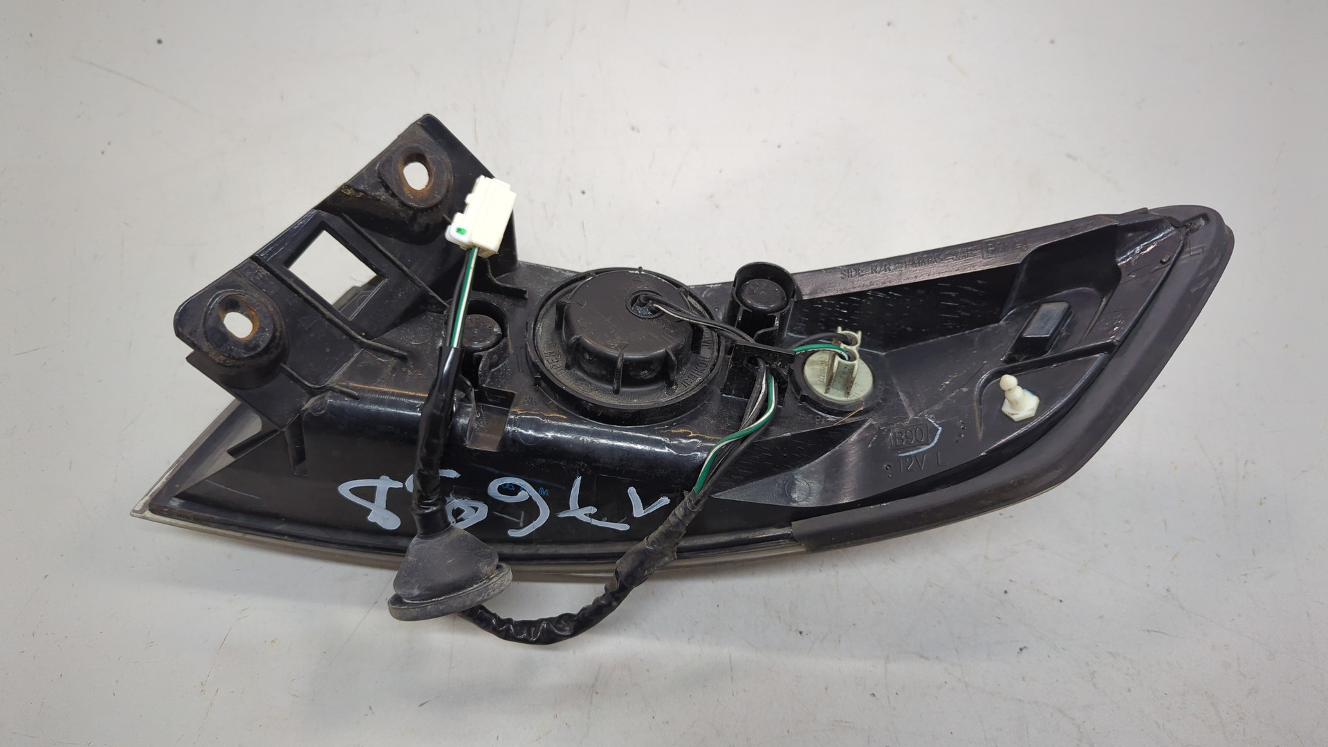 Фонарь задний левый