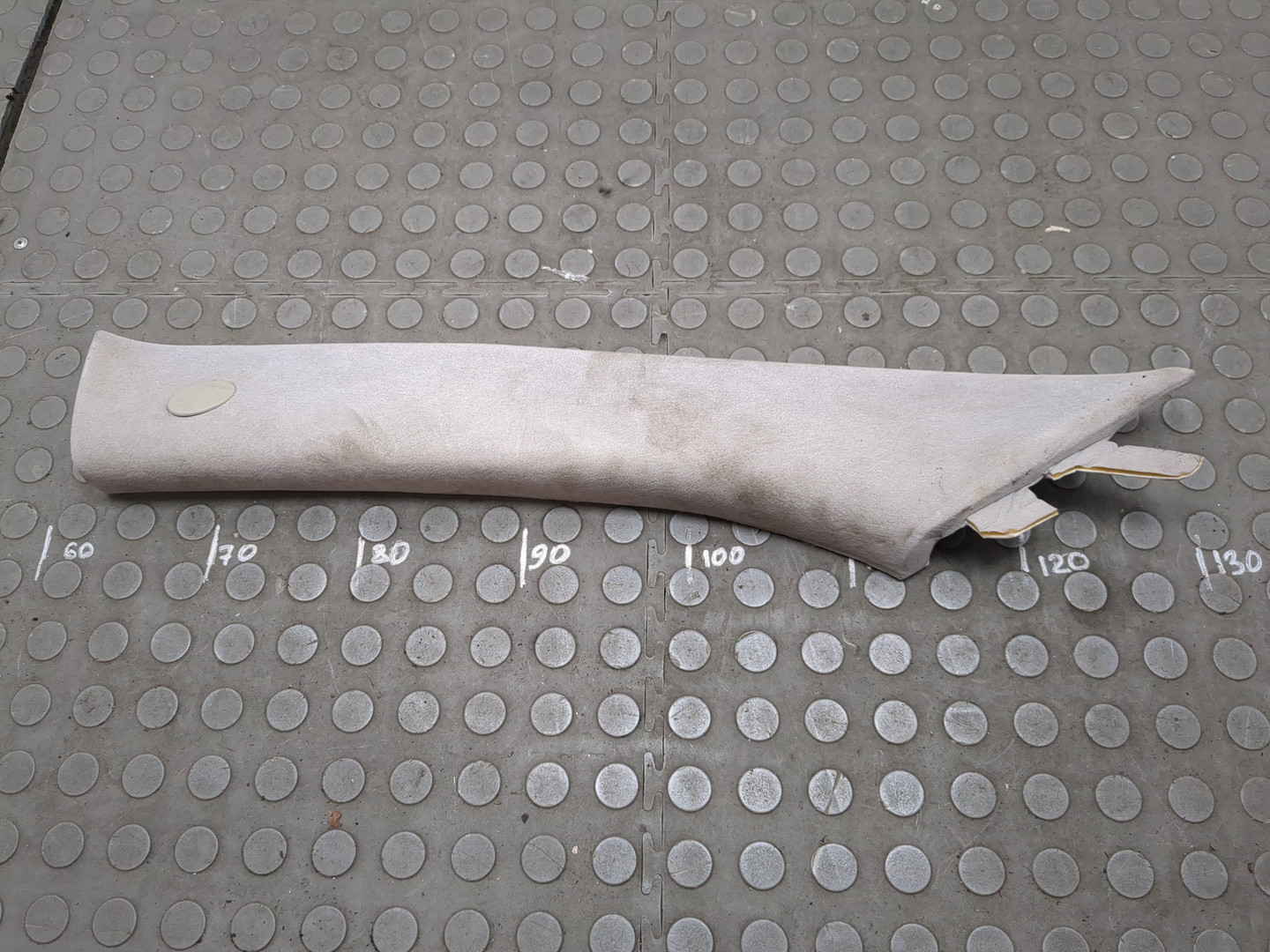 Накладка стойки