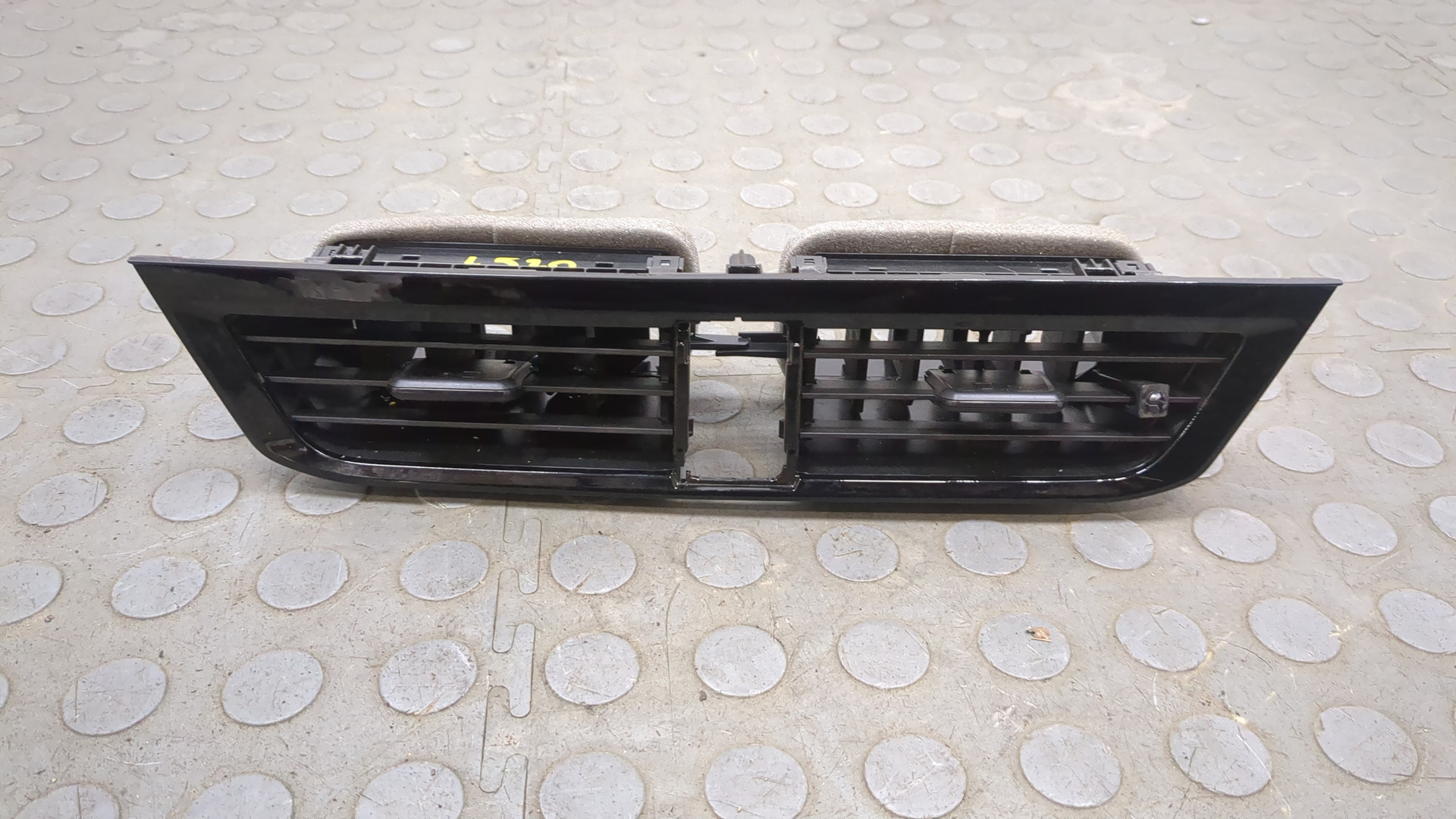 Дефлектор воздушный