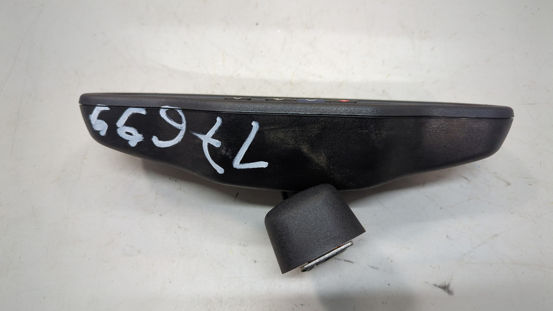 Зеркало заднего вида