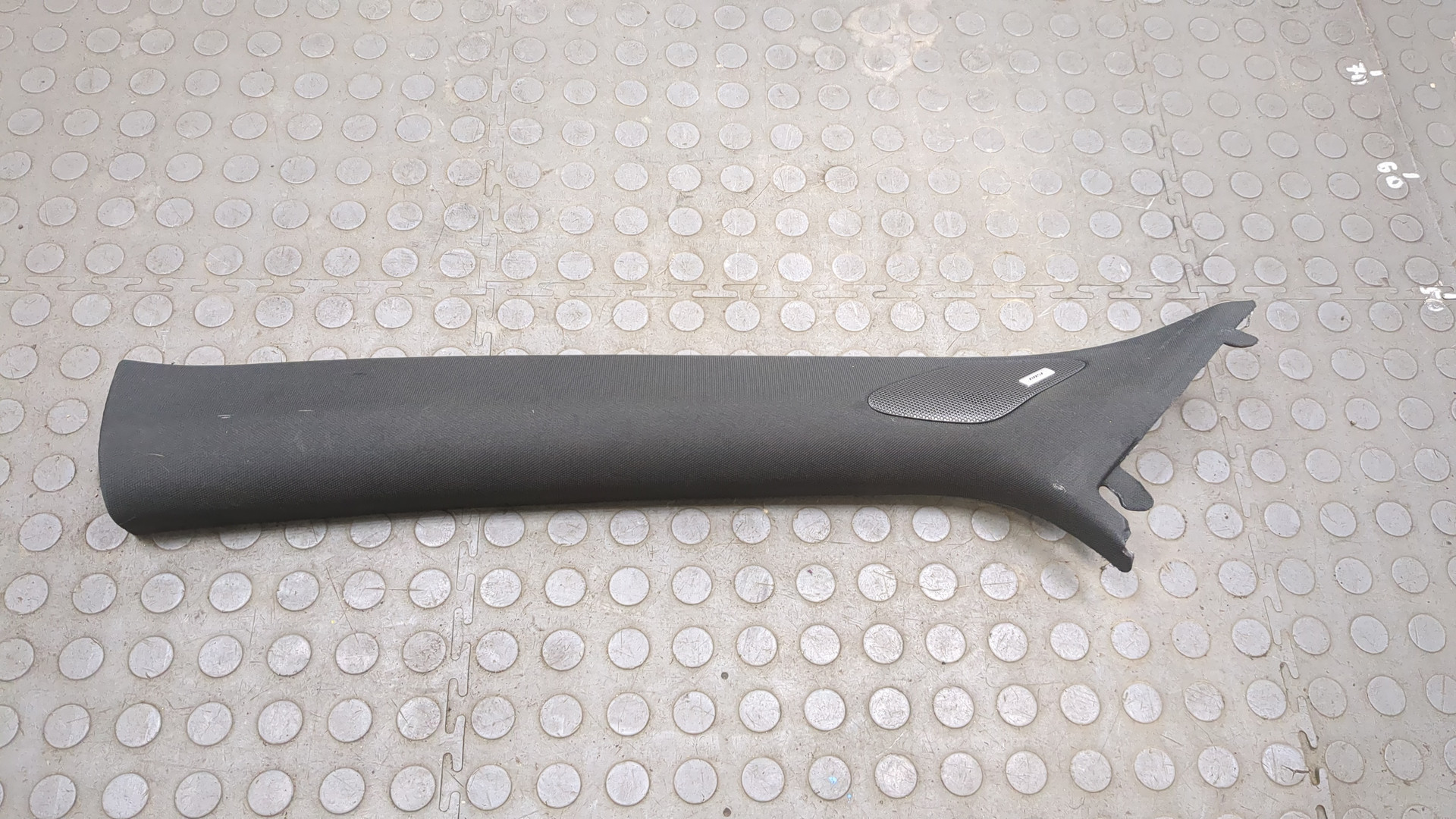 Обшивка стойки