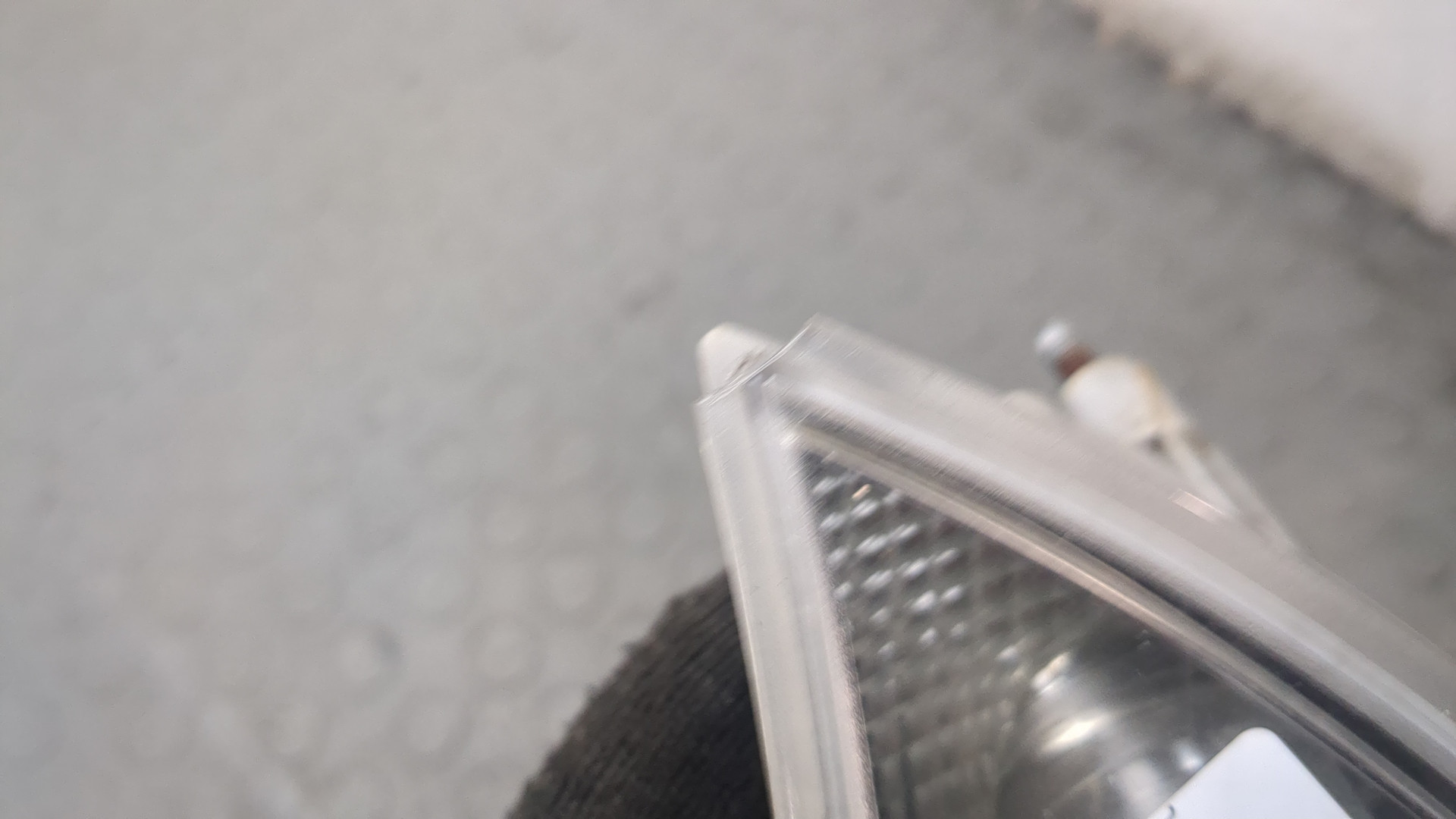 Фара дневного света правая (ходовые огни)