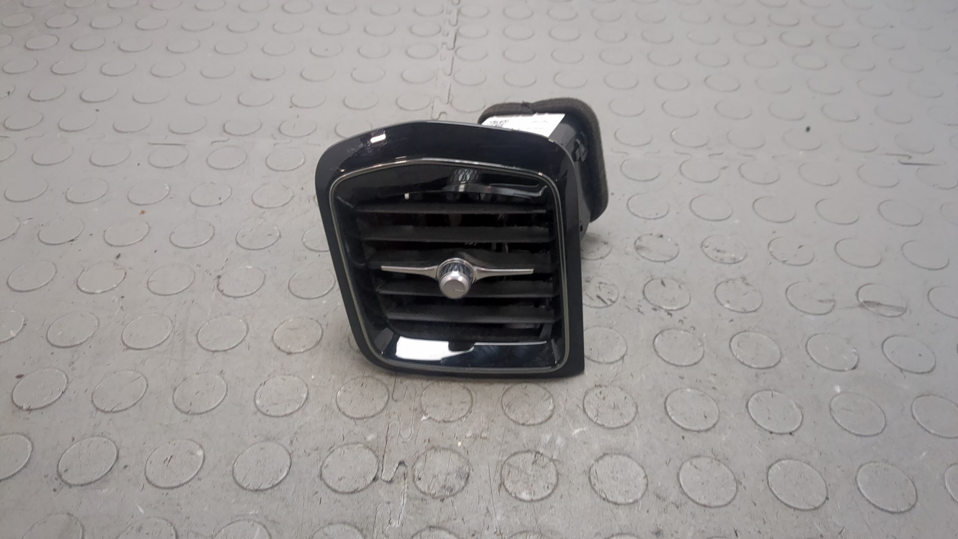 Дефлектор воздушный